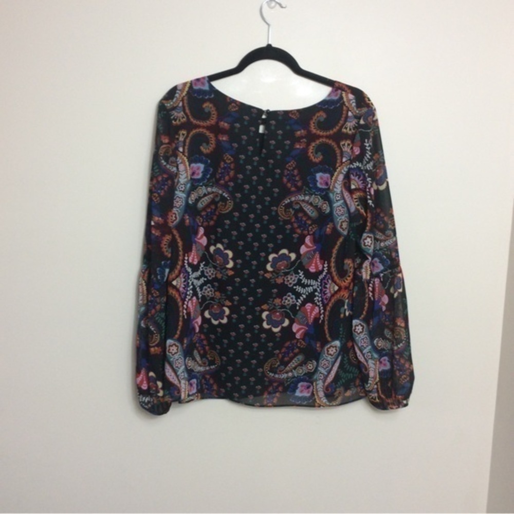 ๐3/$20!
Zac & Rachel black flora Crepe Chiffon Blouse. XL - Picture 6 of 7